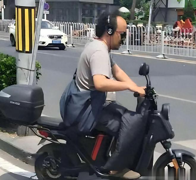 越南姐弟伪造3200份文件，非法转移5.2亿美元到中国，走私9000亿越南盾货物到越南