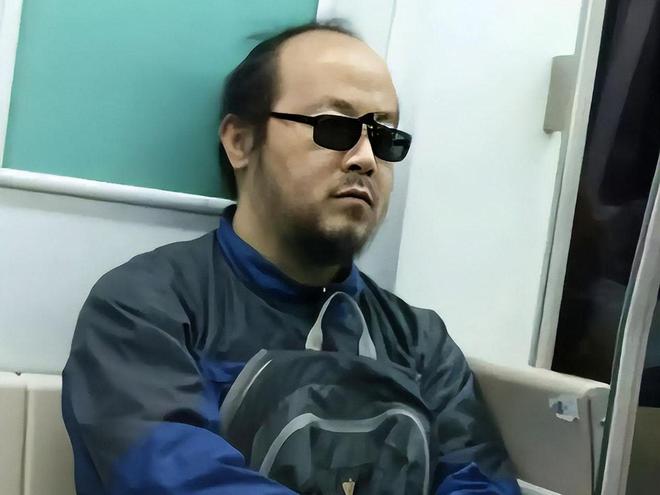 越南姐弟伪造3200份文件，非法转移5.2亿美元到中国，走私9000亿越南盾货物到越南