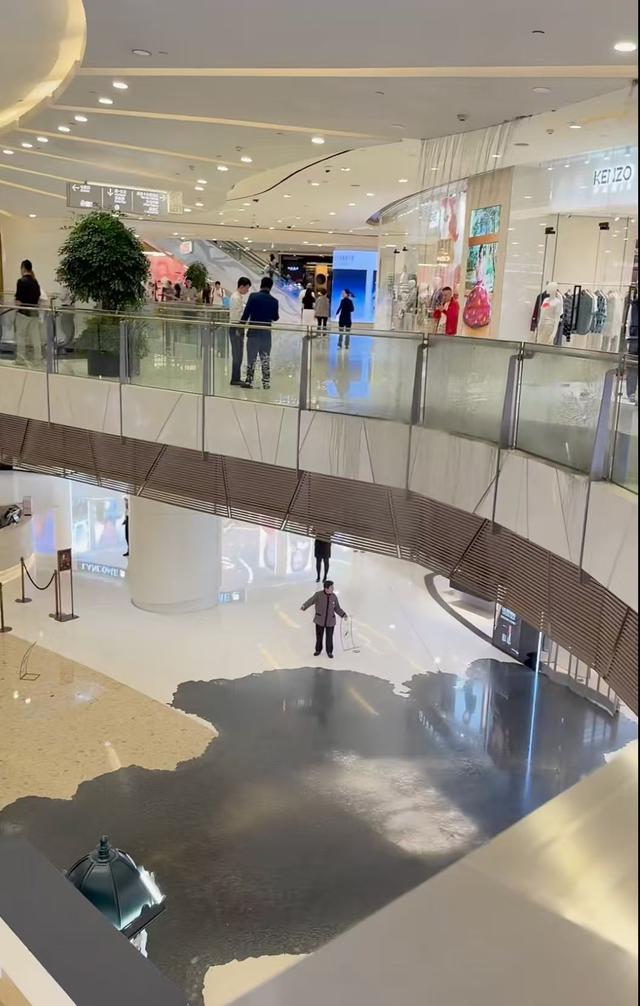 被问到梅西,德约调侃:像他那样就打90分钟比赛会很棒