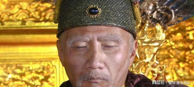 学吴京?58岁影帝跨界做导演,成本5000万票房仅15万,亏到怀疑人生